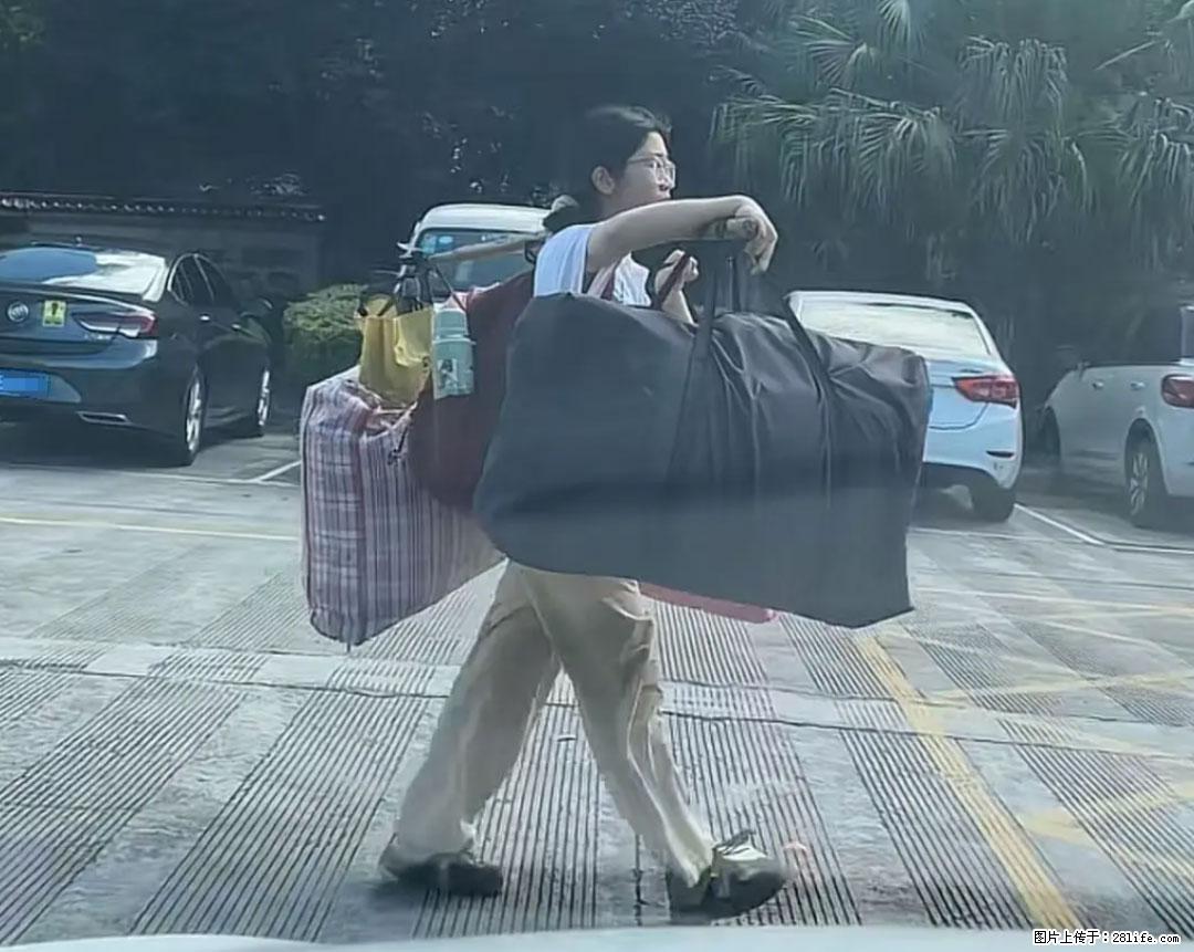 全网追的“扁担女孩”，找了一份暑假工，时薪12元 - 海西生活资讯 - 海西28生活网 hx.28life.com