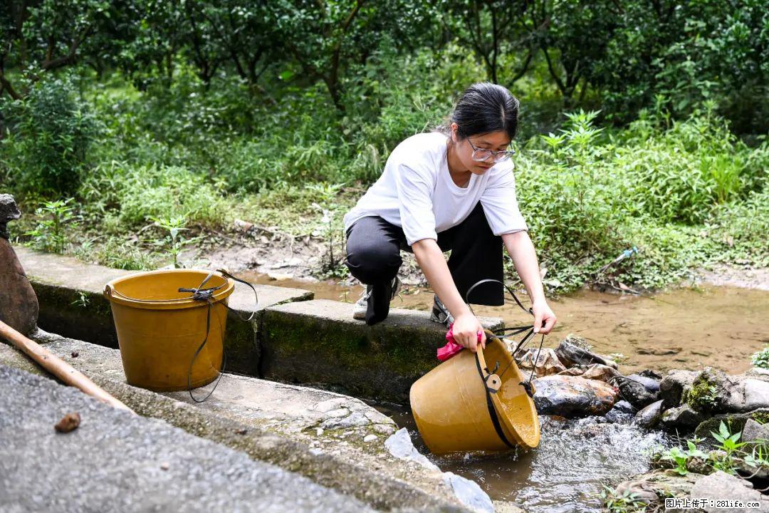 全网追的“扁担女孩”，找了一份暑假工，时薪12元 - 海西生活资讯 - 海西28生活网 hx.28life.com